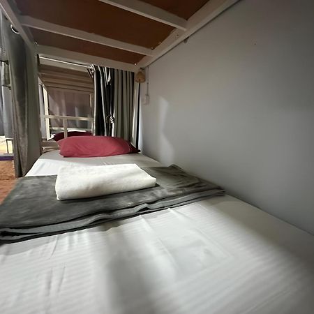 Hangover Hostel 피피섬 외부 사진